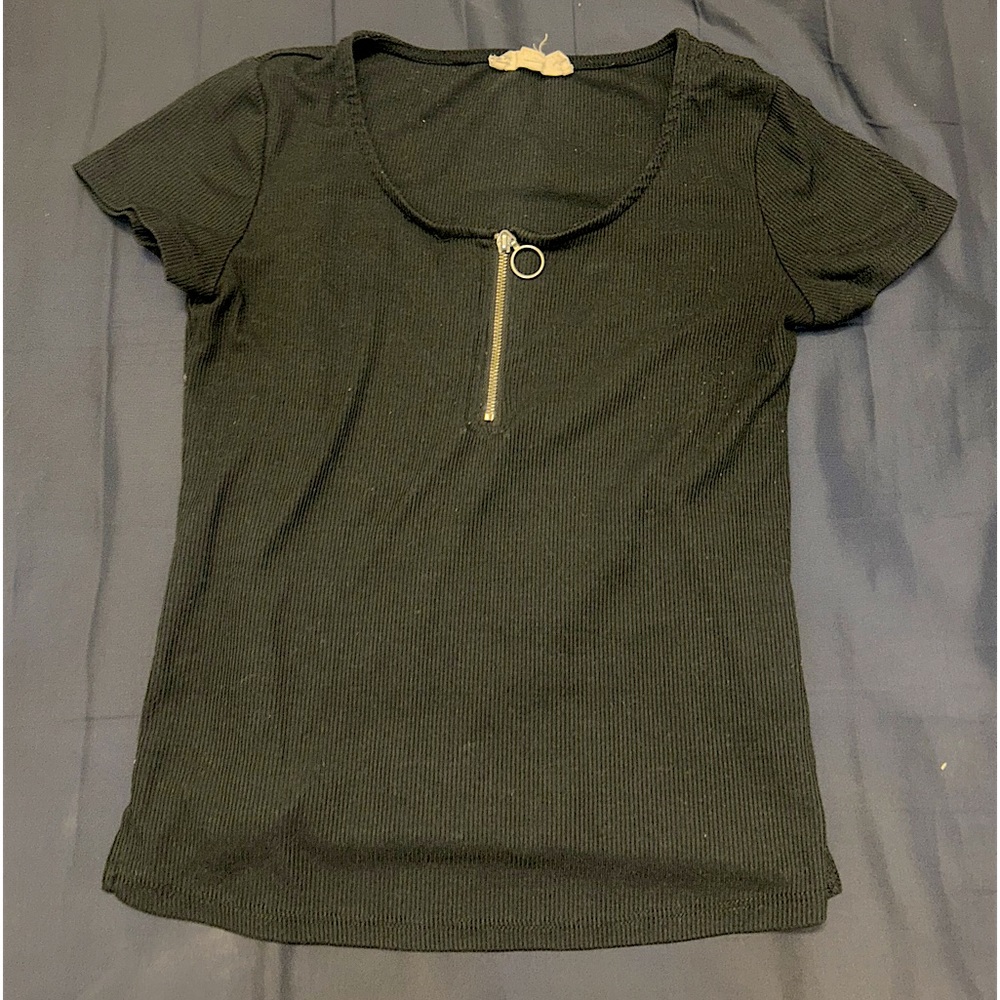 Black T Shirt Silver Zipper